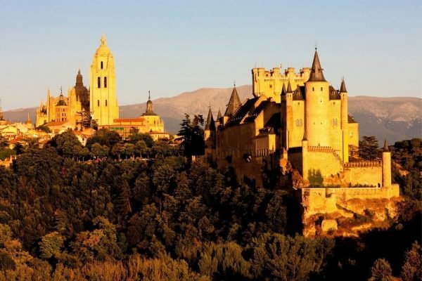 Ferien nach Spanien. Besuchen Sie Segovia mit deutschem Reiseleiter