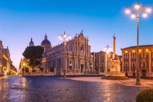 Vacaciones a Europa - Visitar Catania con guía de habla hispana