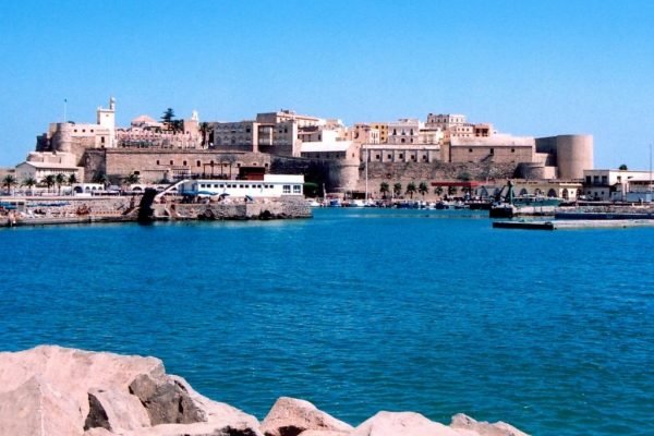 Rondvaarten door Europa - Bezoek Melilla met Nederlandstalige reisleiding