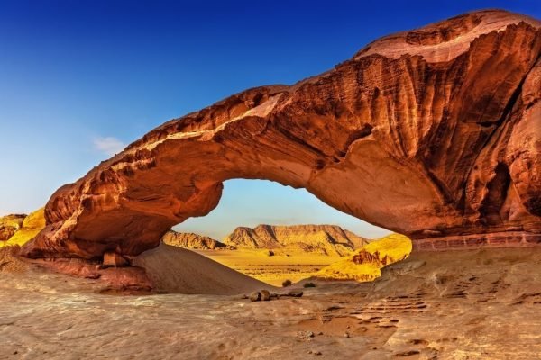 Paquetes a Oriente Próximo - Visitar el Desierto Wadi Rum en Jordania