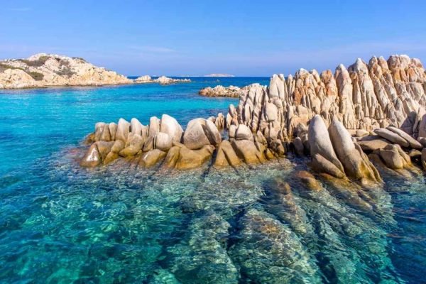 Vacaciones a Europa Mediterranea - Visitar Corsega y Cerdeña con guía hispano
