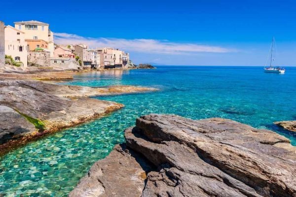 Vacaciones a Italia y Francia - Visitar Corsega y Cerdeña con guía de habla hispana
