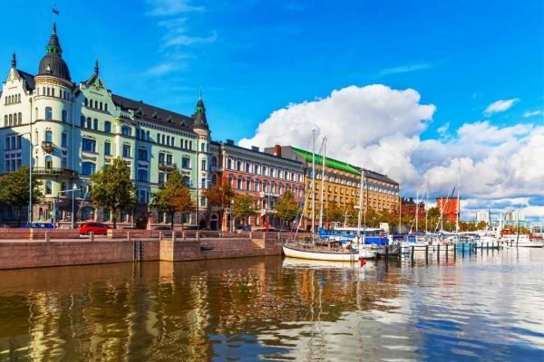 Tours a Escandinavia - Visitar Helsinki con guía
