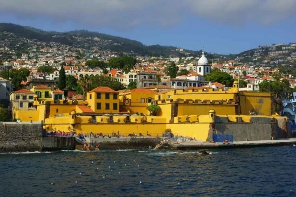 Vacaciones a Portugal - Visitar la Isla de Madeira con guía en español