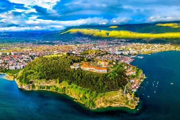 Viajes a los Balcanes - Visitar Ohrid Macedonia con guía en español