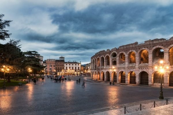 Circuitos a Europa - Visitar Verona Italia con guía en español