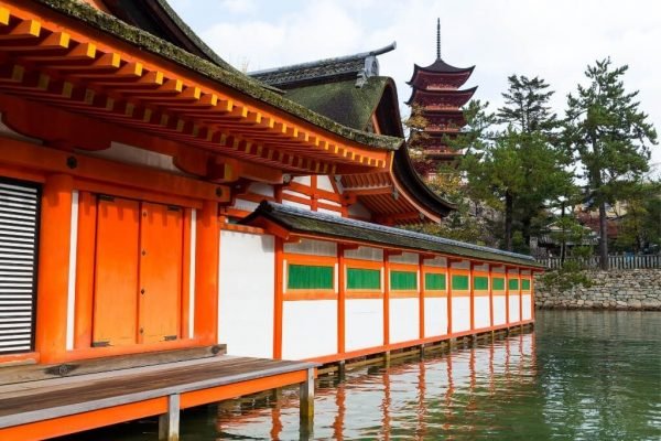 Vacaciones a Asia - Visitar los lugares más bonitos de Itsukushima Japon