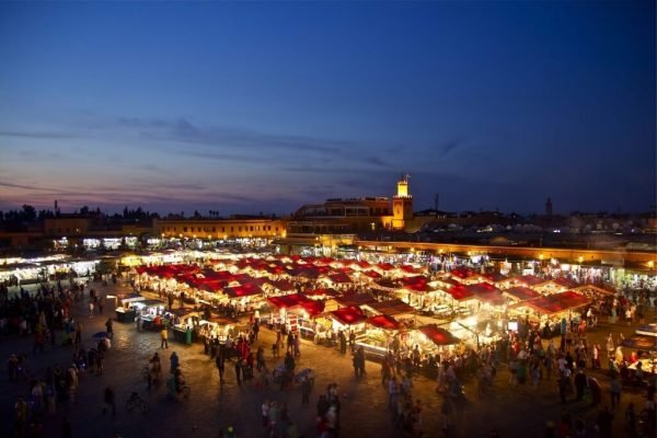 Tours et voyages au Maroc depuis l'Espagne avec un guide francophone. Visite de Marrakech