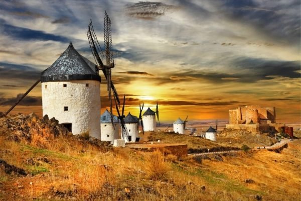 Travel to Campo de Criptana and Don Quixote Route
